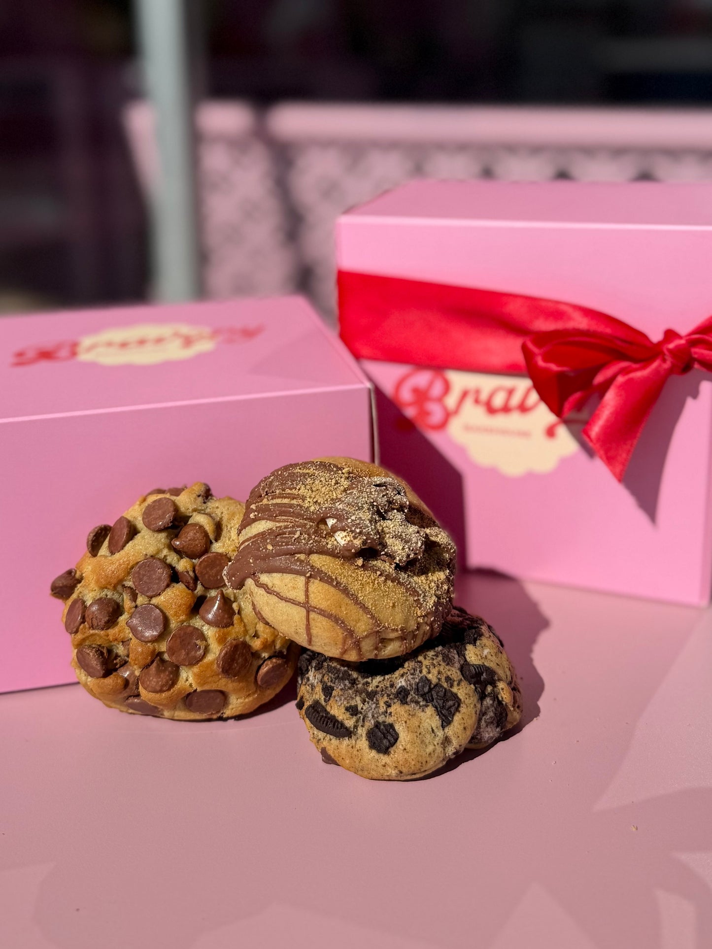 THE LITTLE HEROES BOX