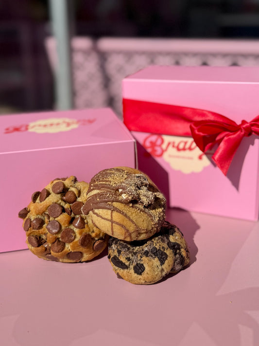 THE LITTLE HEROES BOX